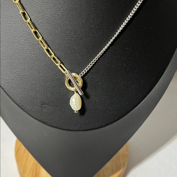 Kendra Scott Leighton Convertible Mixed Metal Pearl Chain Necklace. - Picture 2 of 6